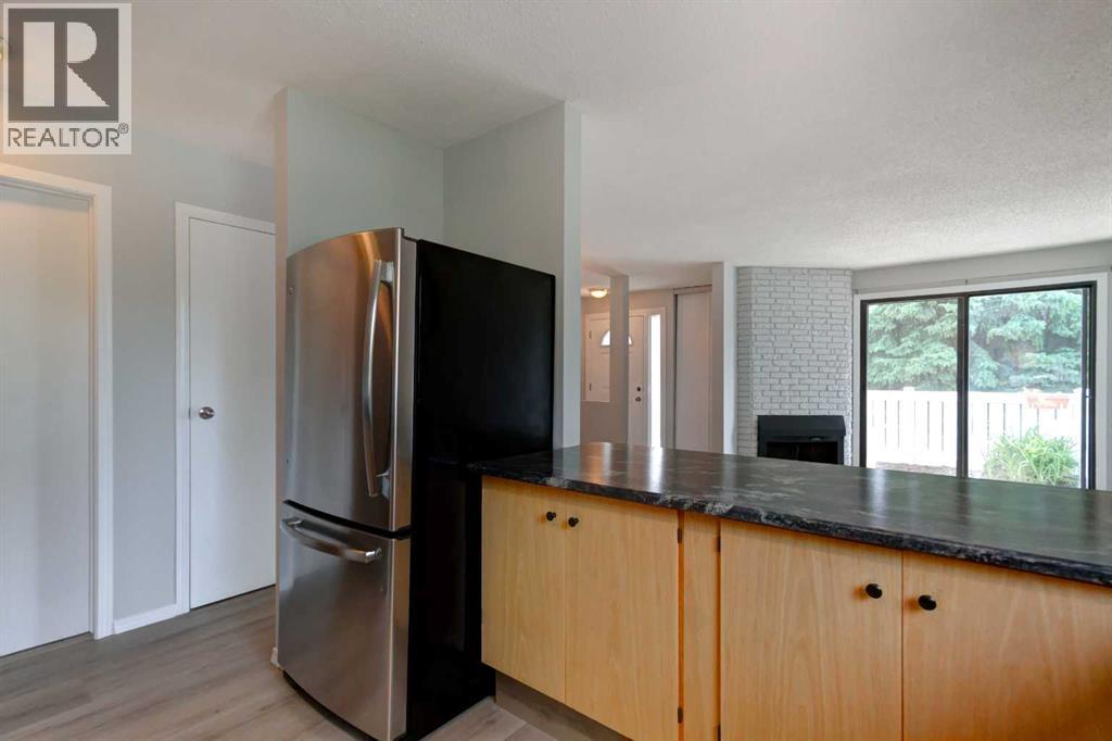 #37 3015 51 Street SW - 13