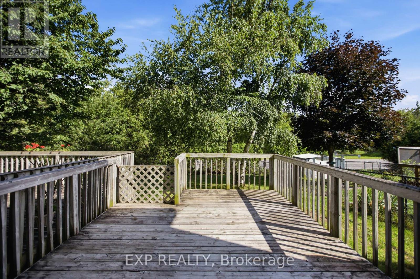 17 KATHLEEN CRESCENT - 29
