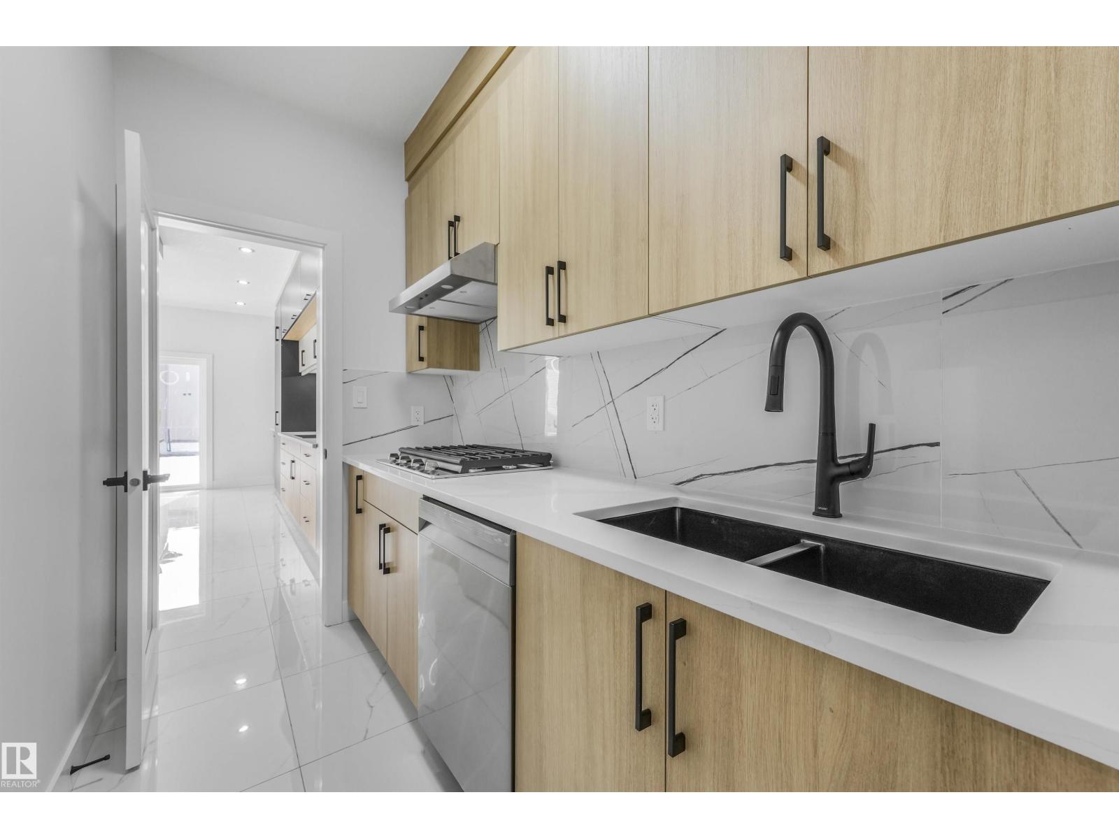 3033 7A Avenue SW - 23