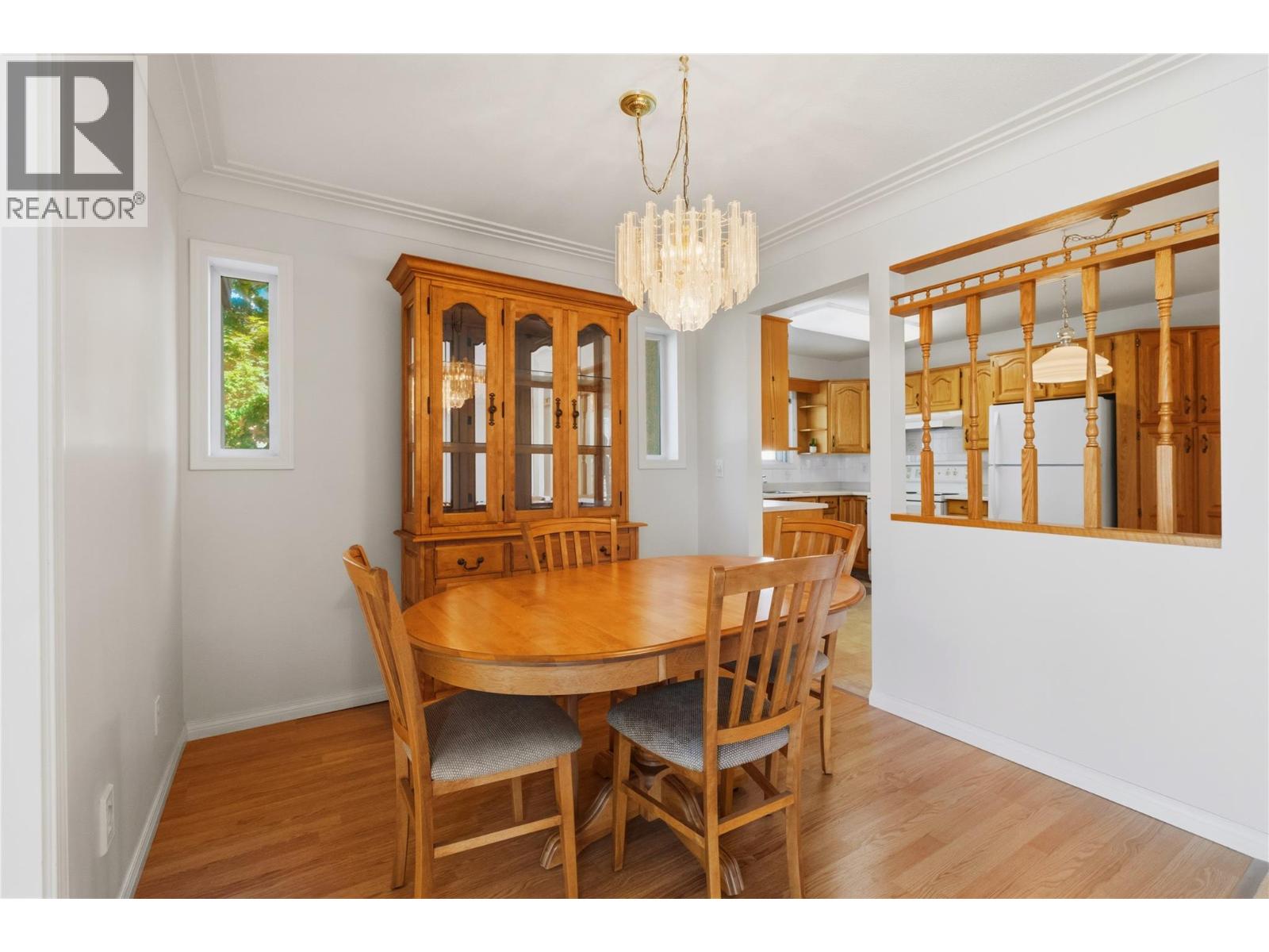 #102 1055 Lawrence Avenue - 14