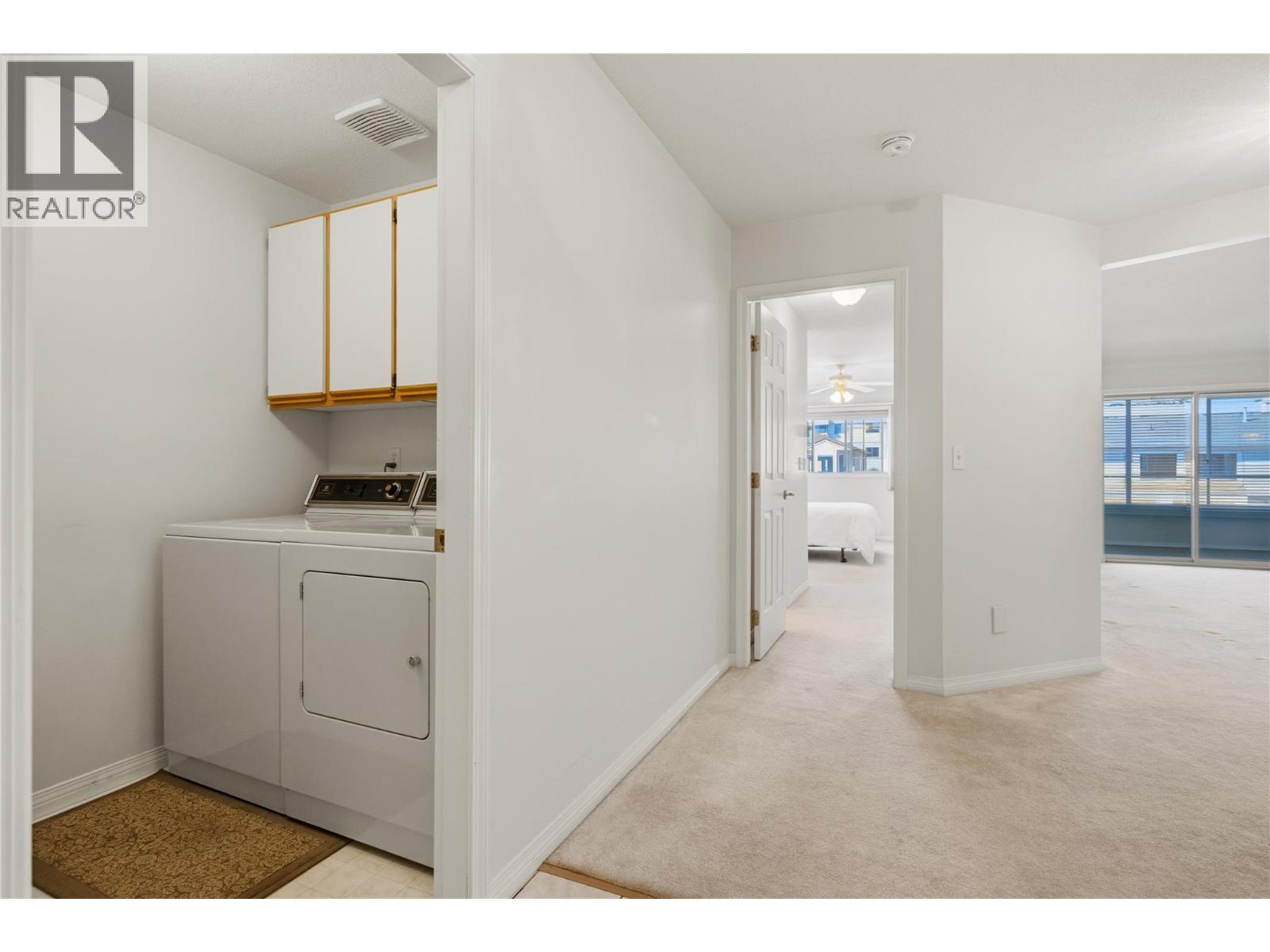 #102 1055 Lawrence Avenue - 35