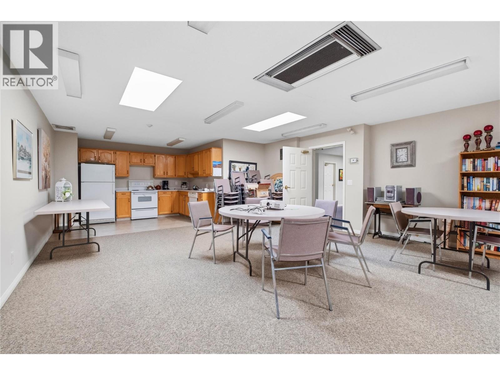 #102 1055 Lawrence Avenue - 46