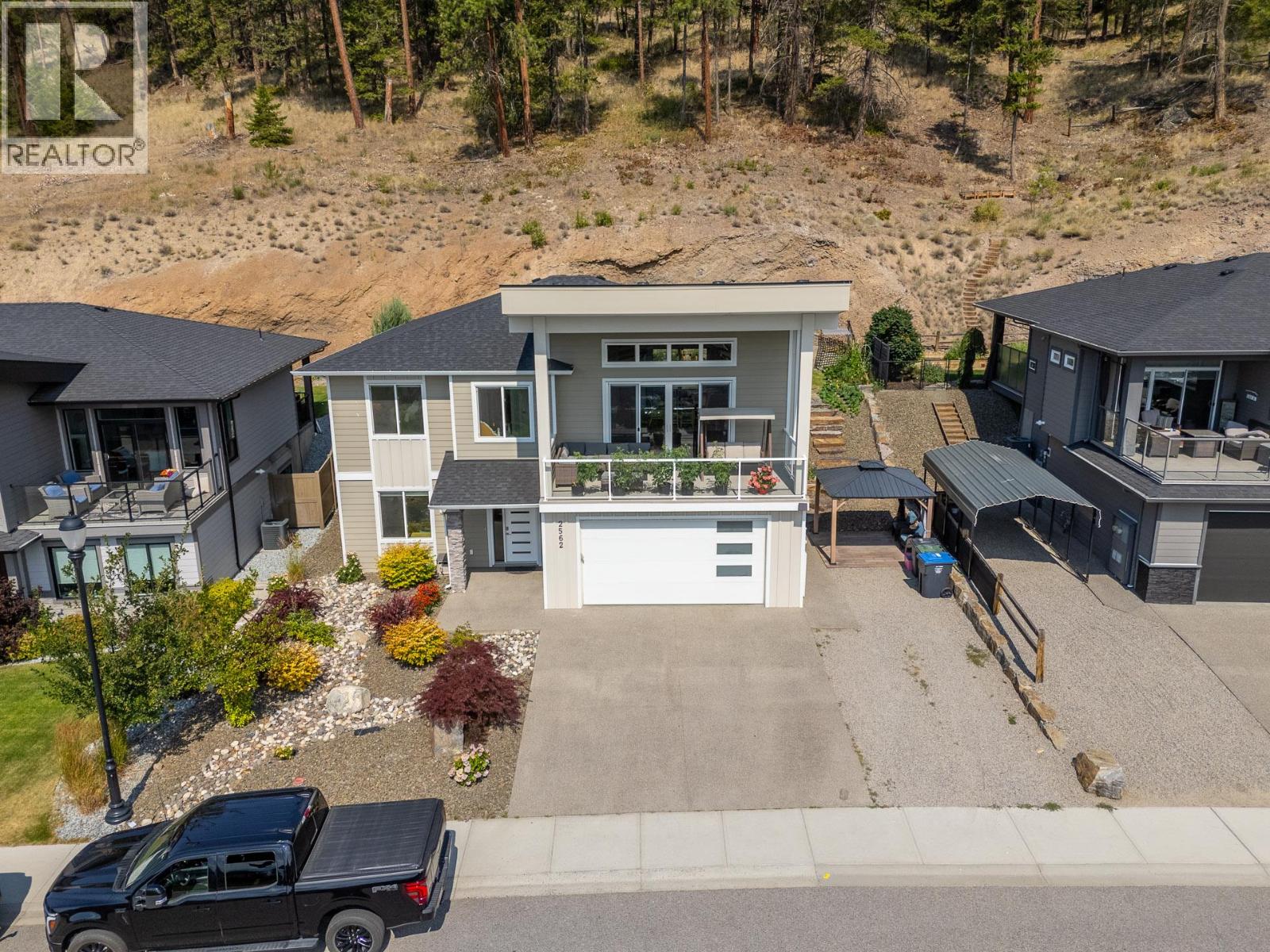 2562 Crown Crest Drive