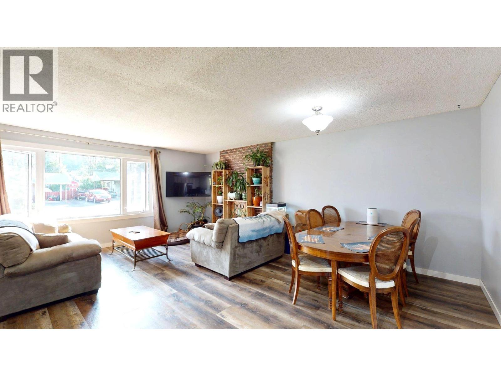 2405 Arbutus Street - Image 10