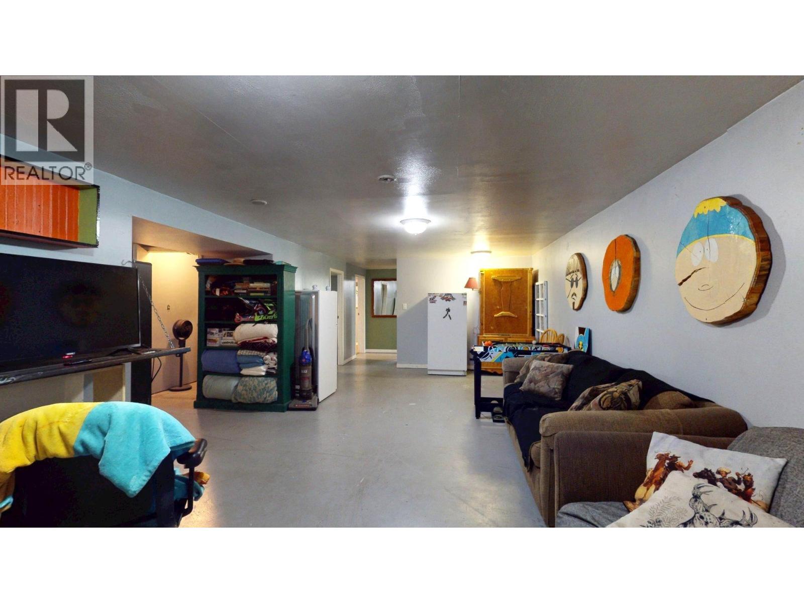 2405 Arbutus Street - 29