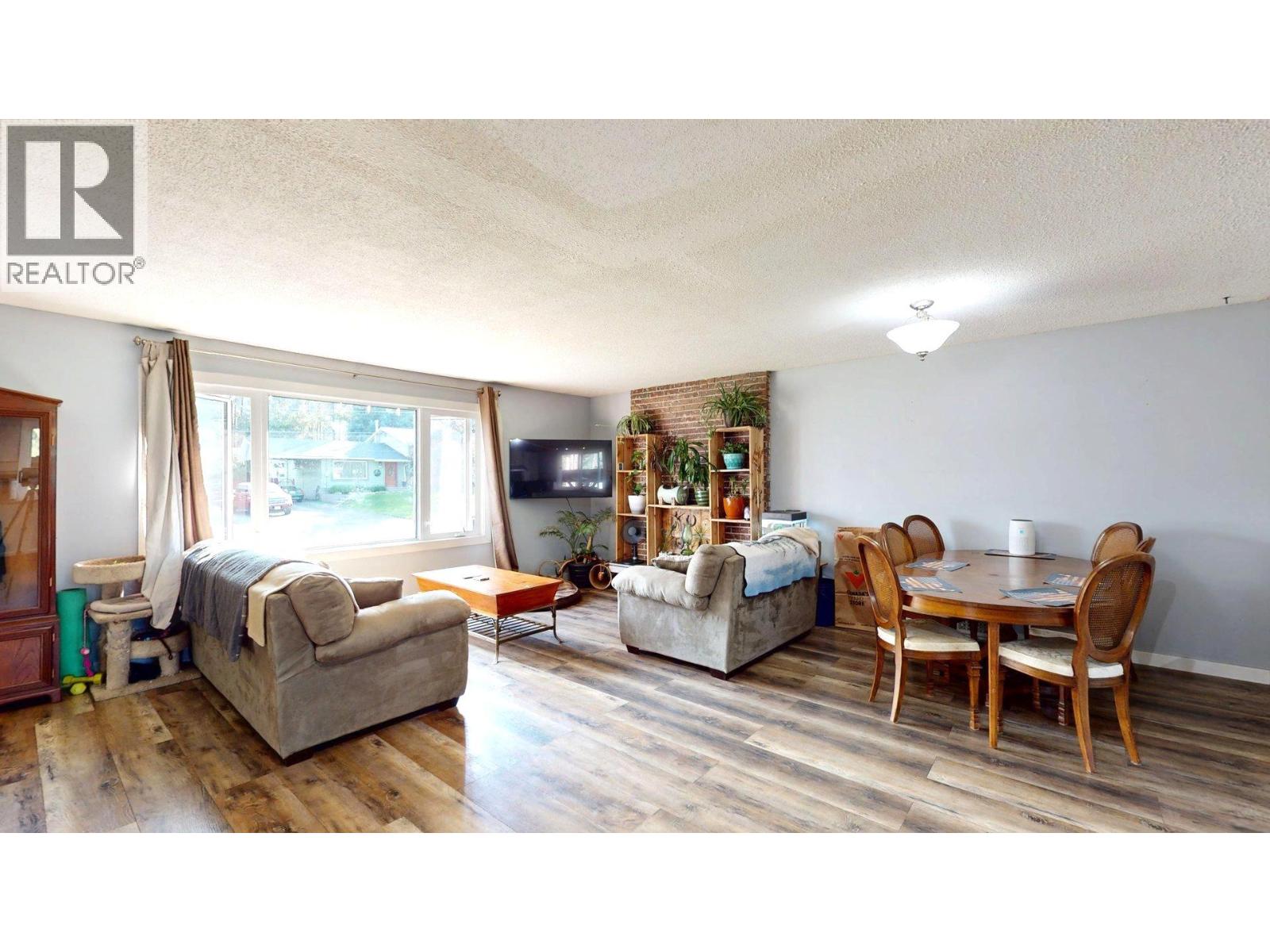 2405 Arbutus Street - Image 13