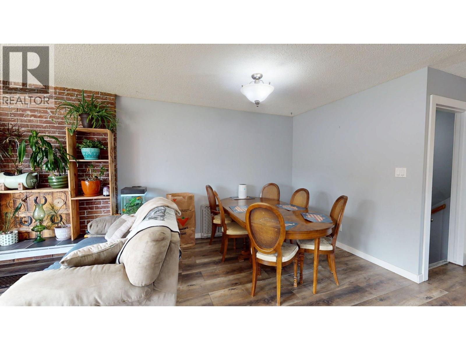 2405 Arbutus Street - Image 11