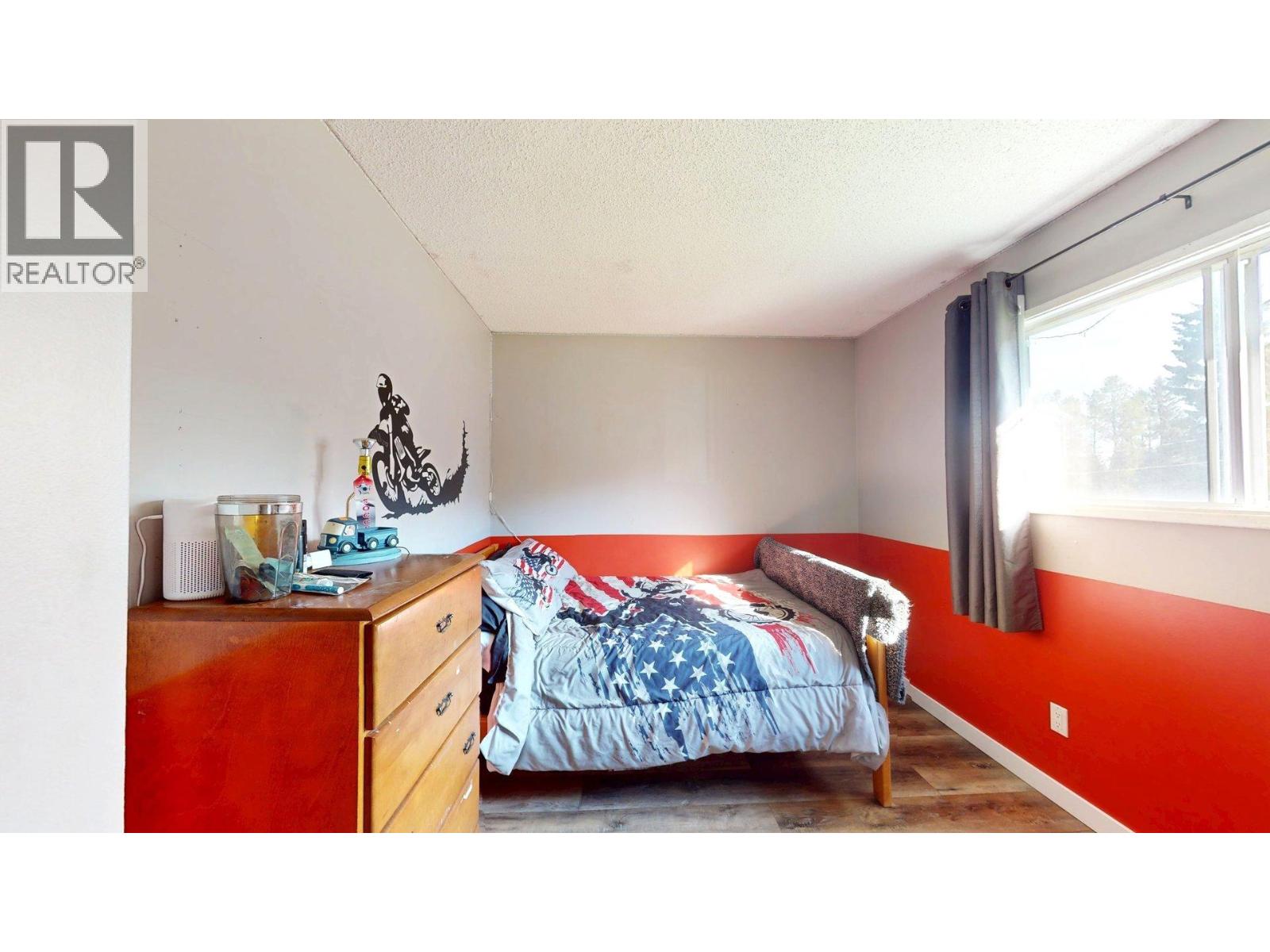 2405 Arbutus Street - 17