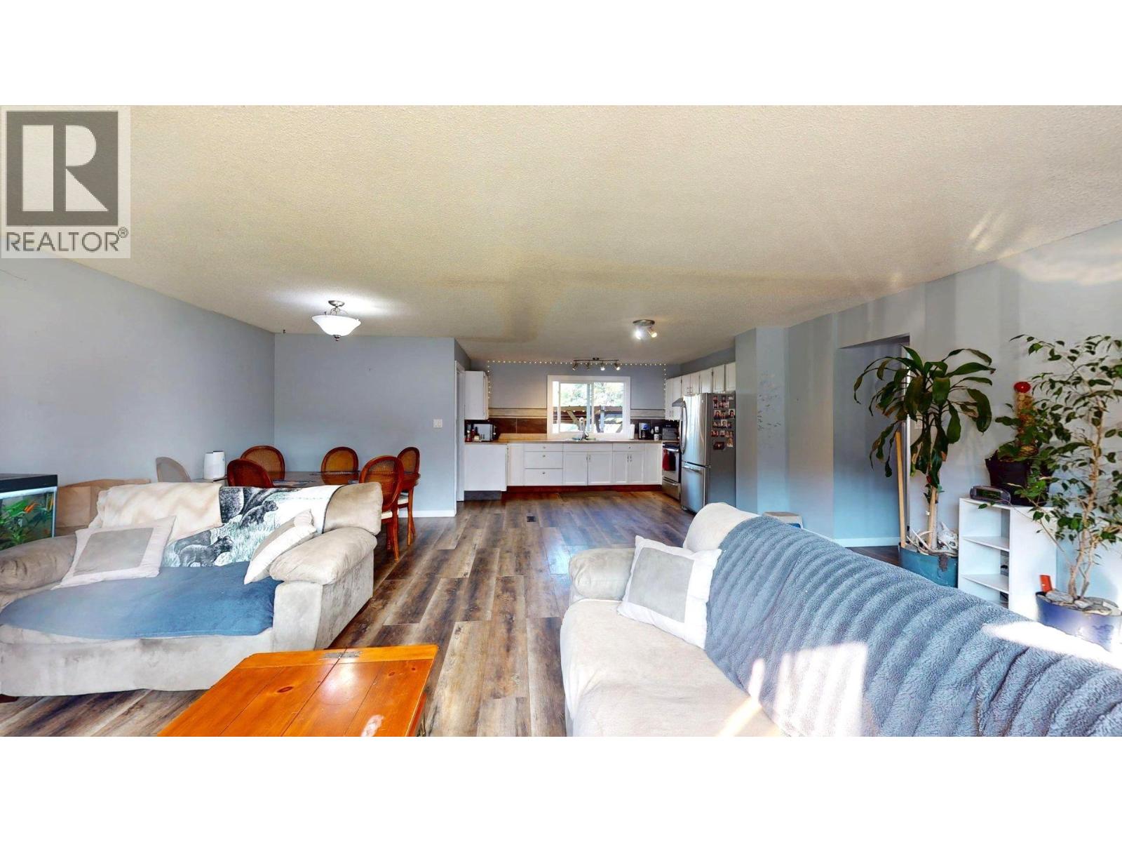 2405 Arbutus Street - 15