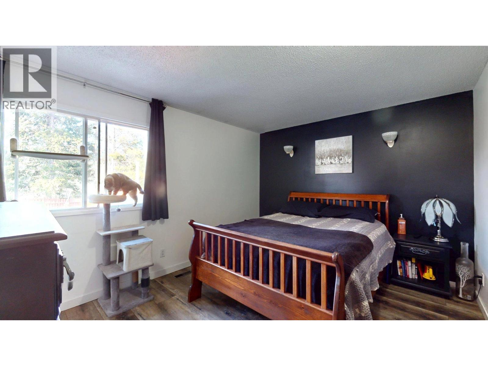 2405 Arbutus Street - Image 21