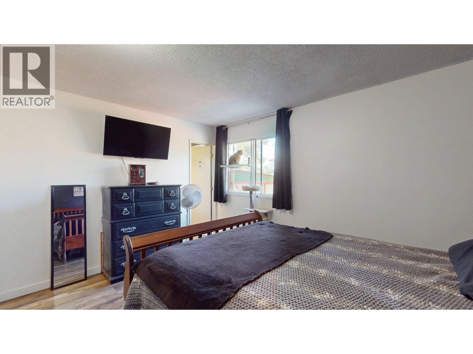 2405 Arbutus Street - 22