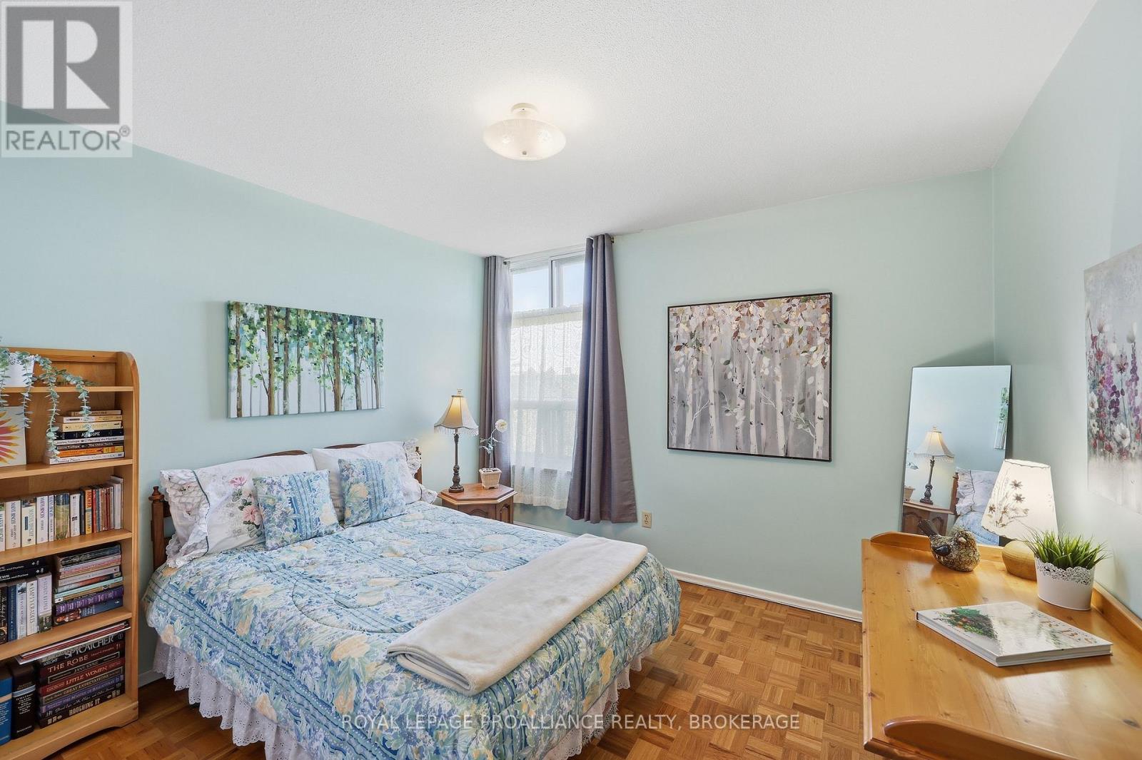 #806 2 MOWAT AVENUE - Image 28