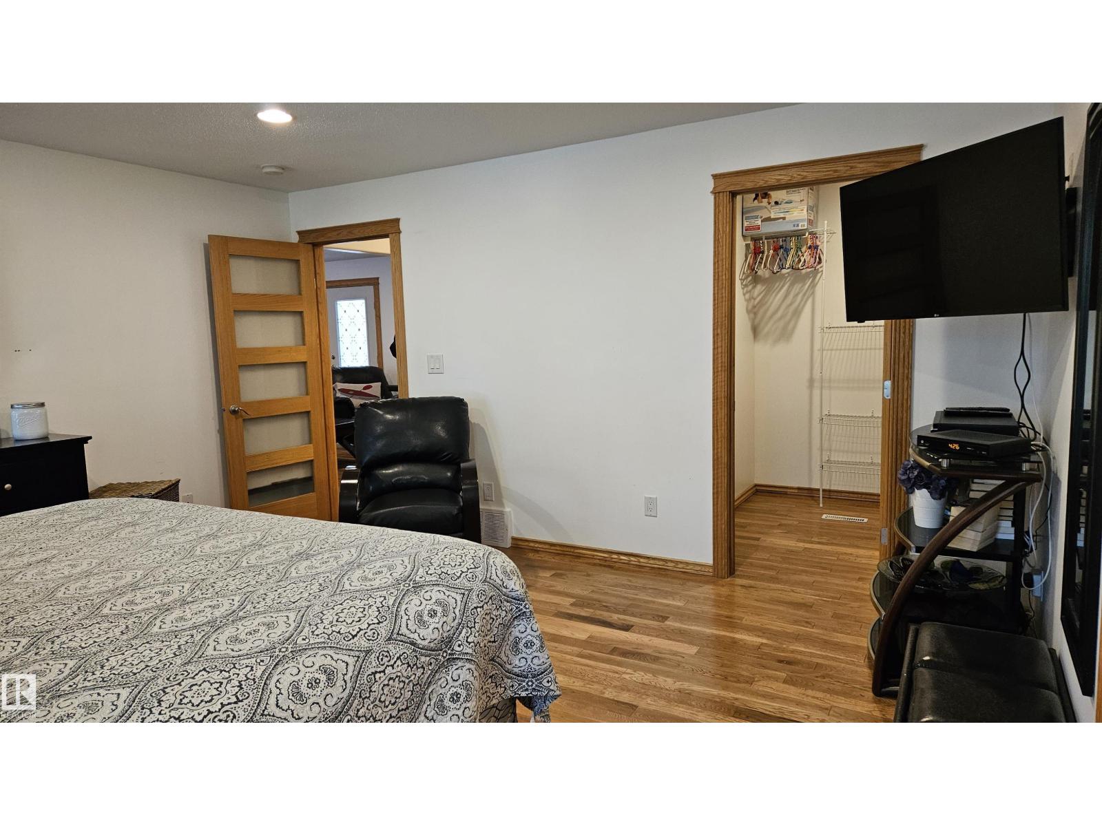 7 Andrew DR - Image 24