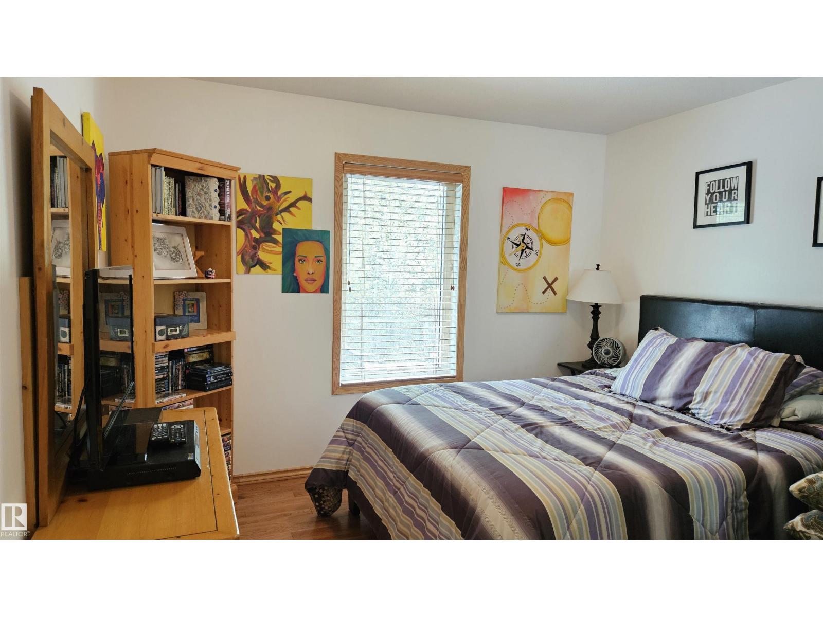 7 Andrew DR - 34