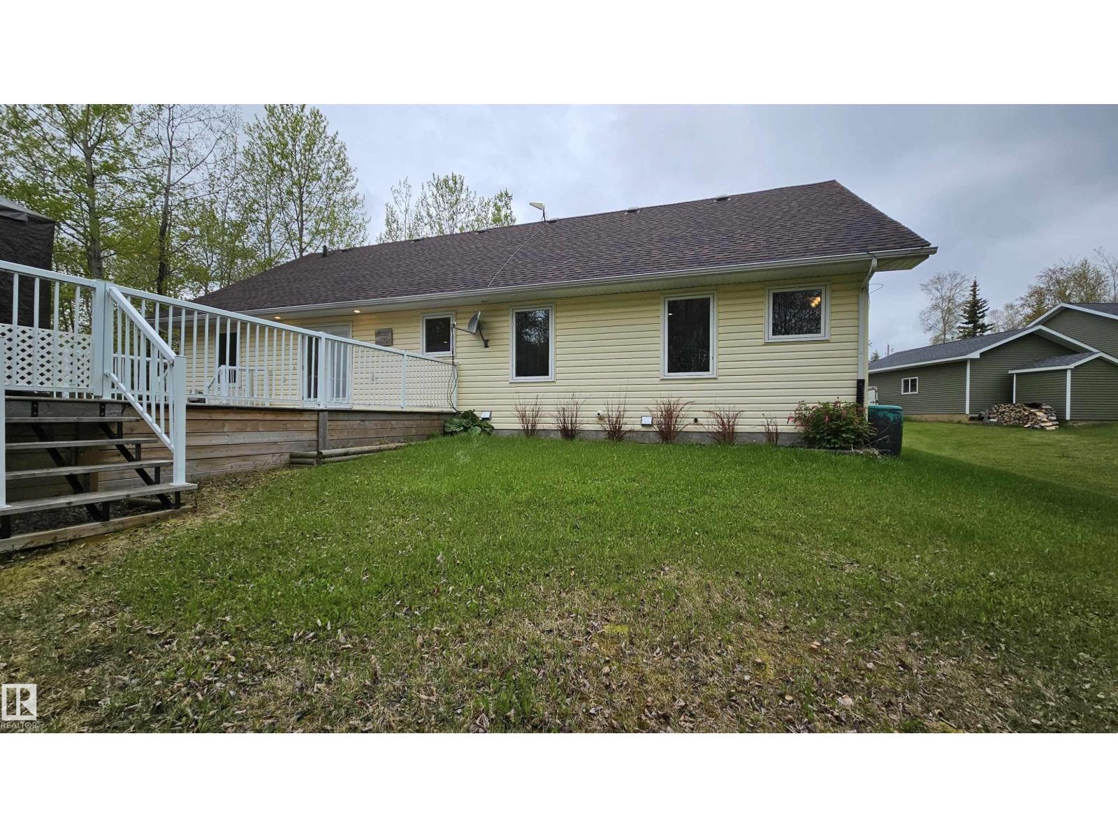 7 Andrew DR - 41