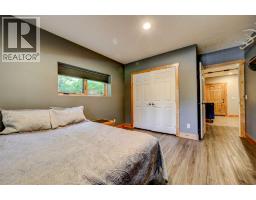 2411 63 Street, Coleman, AB T0K0M0 Photo 31