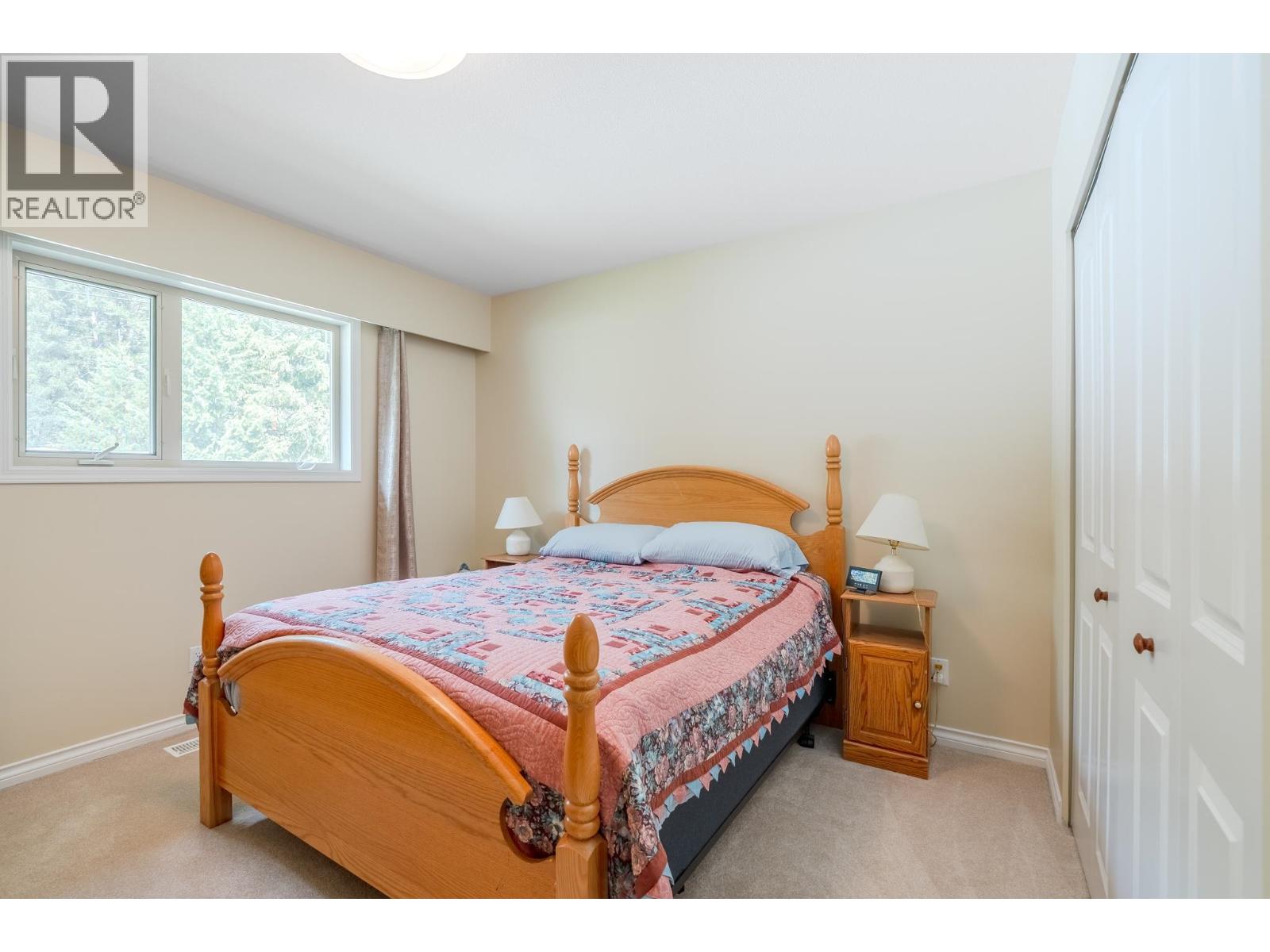 4882 GLOINNZUN CRESCENT - 17