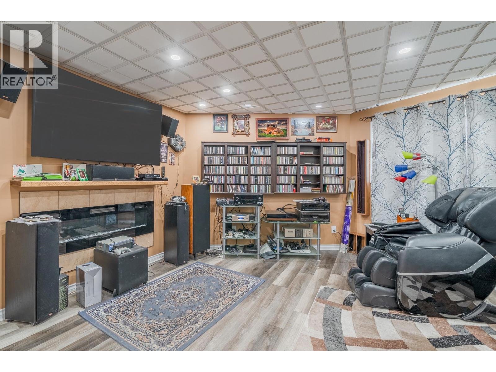 4882 GLOINNZUN CRESCENT, 108 Mile Ranch