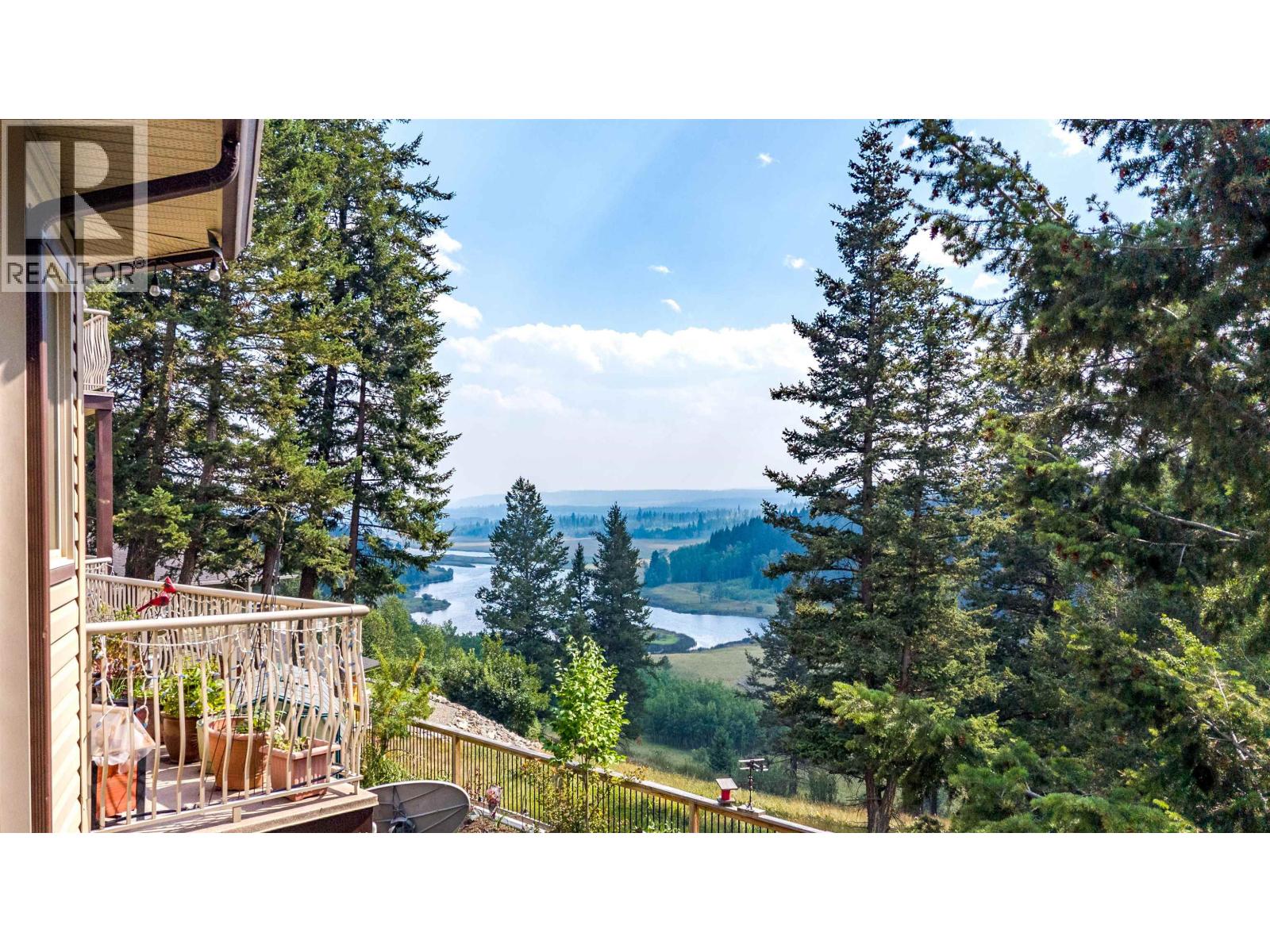 4882 GLOINNZUN CRESCENT, 108 Mile Ranch