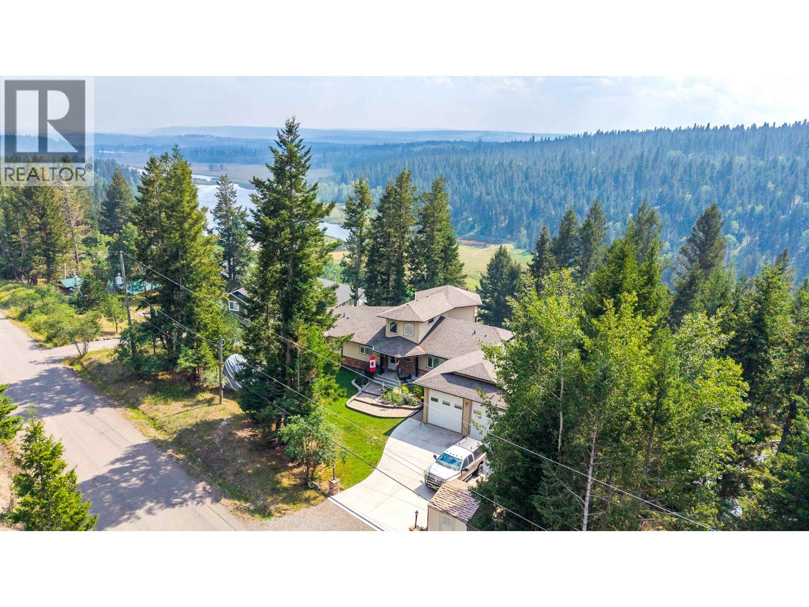 4882 GLOINNZUN CRESCENT, 108 Mile Ranch