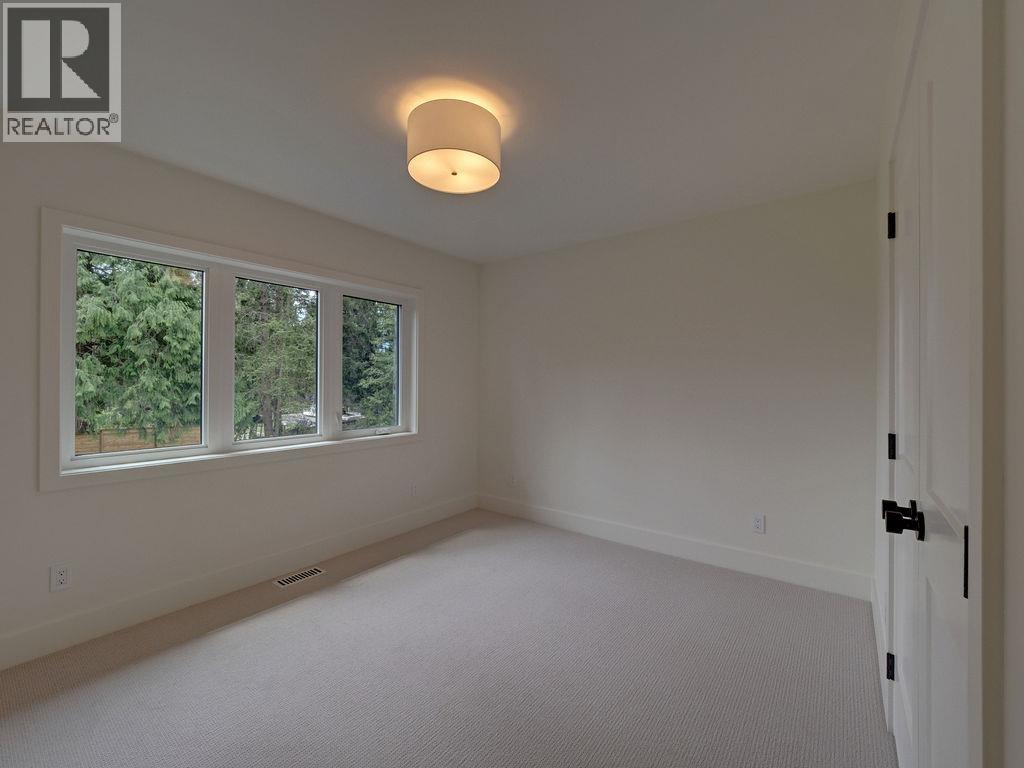 385 SOLAZ PLACE, Gibsons