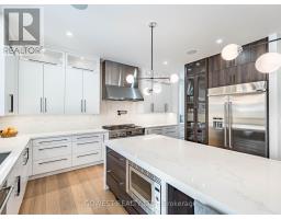 Kitchen - 402 Niar Avenue, Mississauga, ON L5G1W3 Photo 10