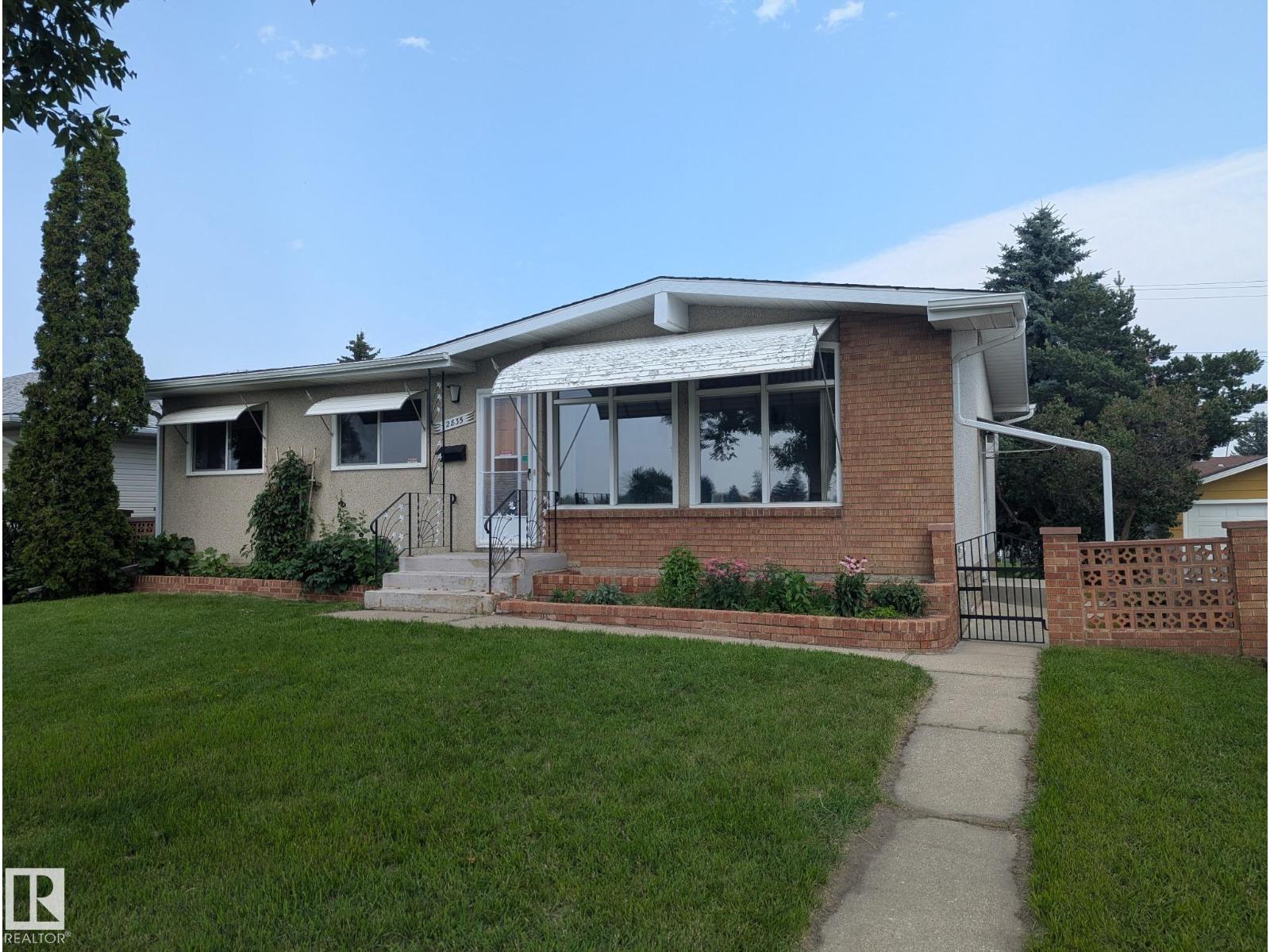 12835 91 ST NW NW, Killarney, Edmonton photo 1