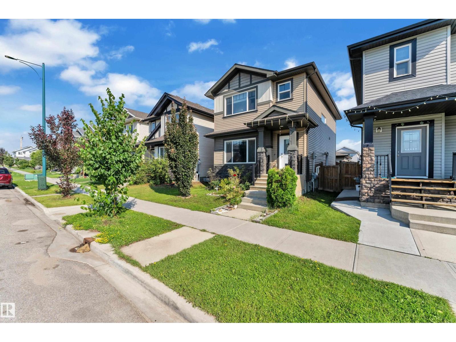 2604 20 AV NW - 4