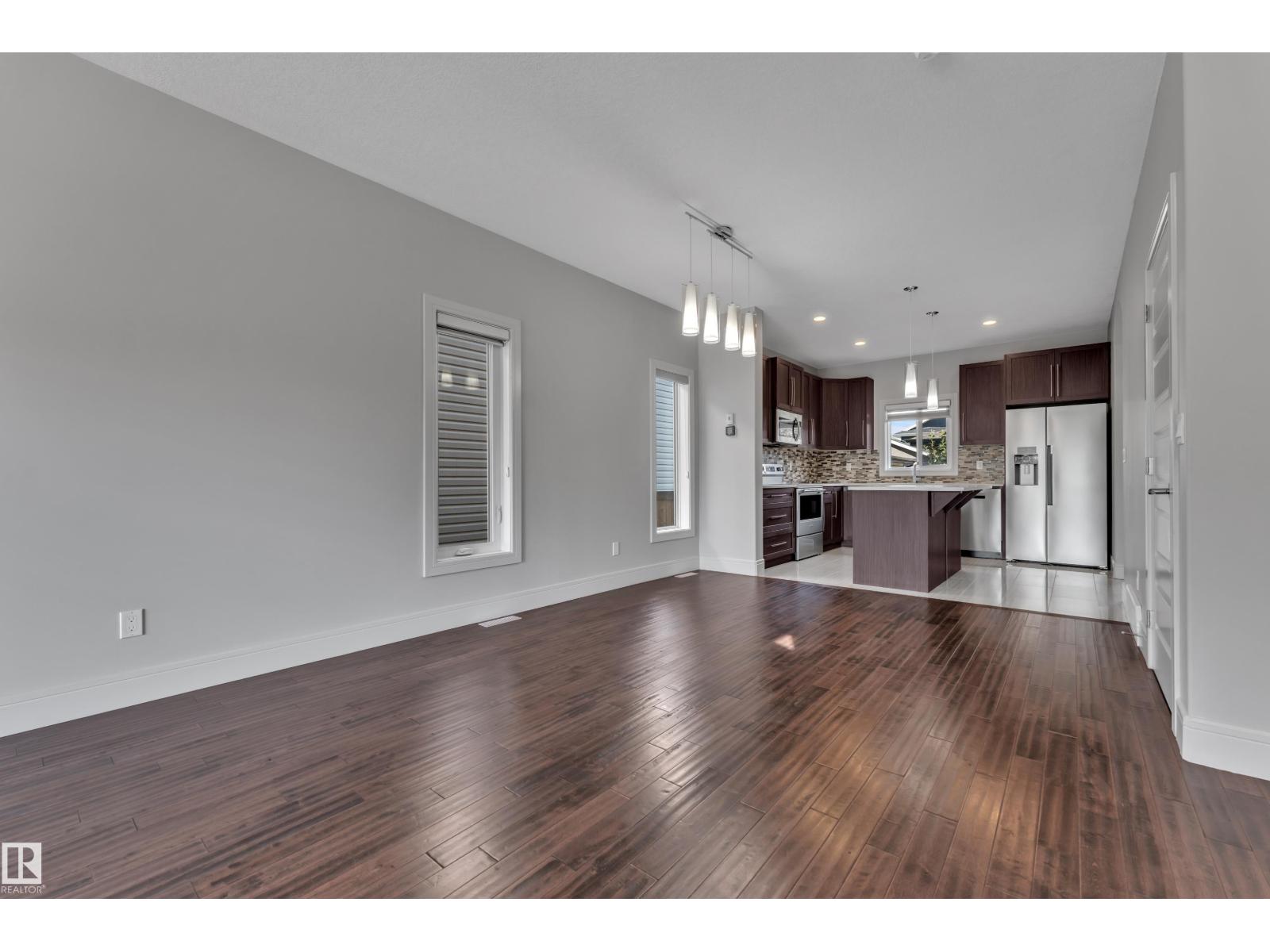 2604 20 AV NW - 9