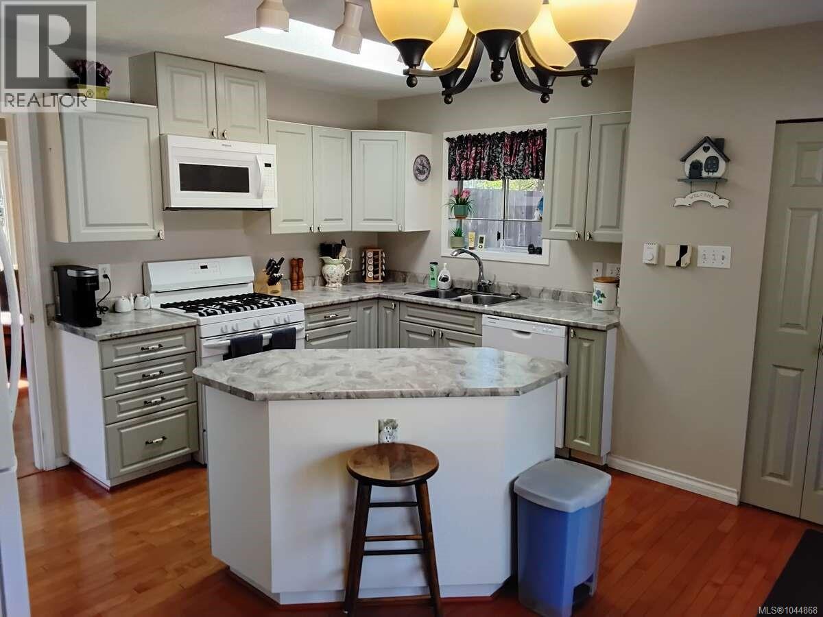 4759 Yellow Point Rd, Ladysmith