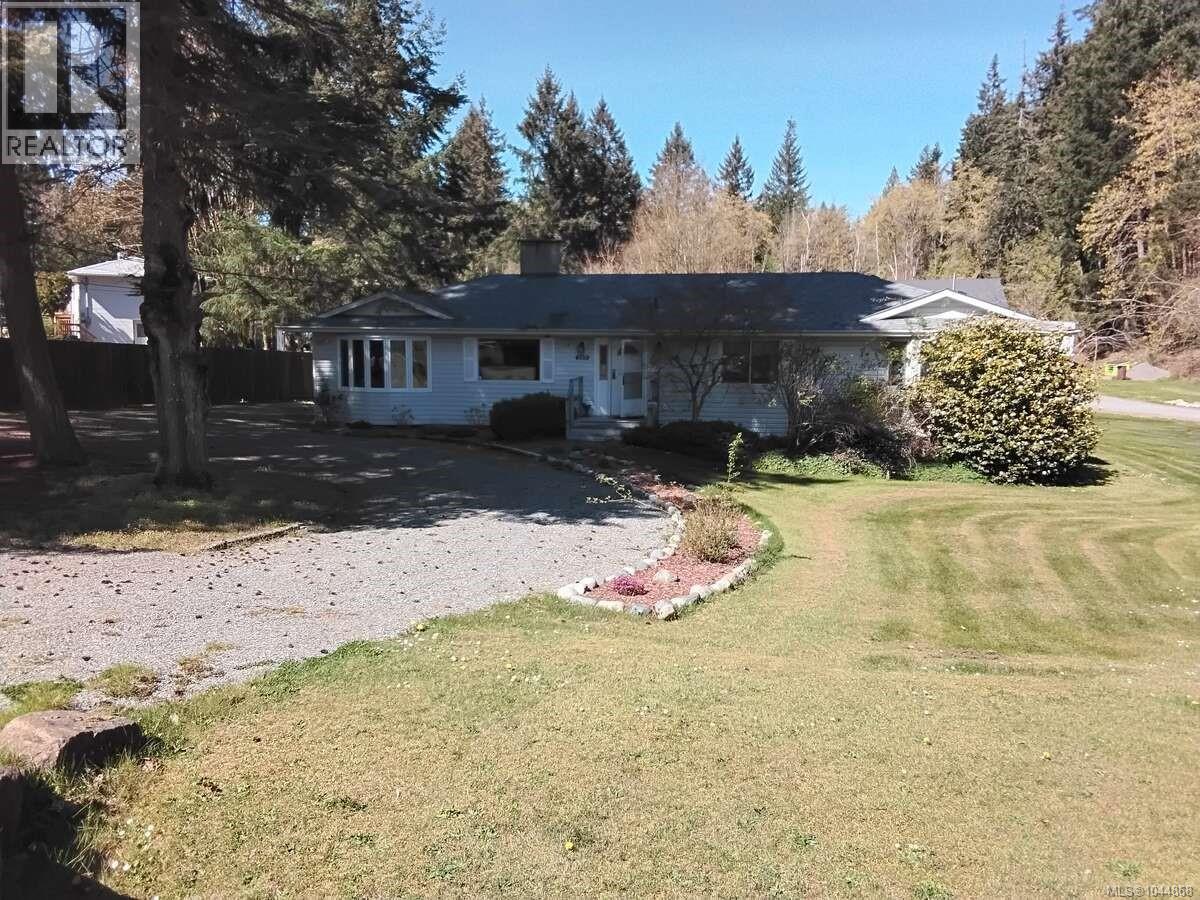 4759 Yellow Point Rd, Ladysmith