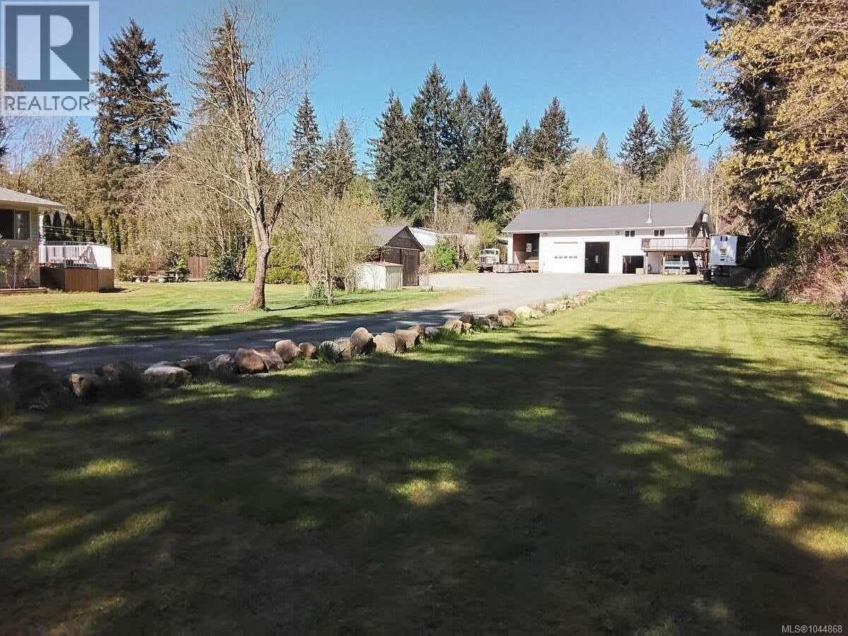 4759 Yellow Point Rd, Ladysmith