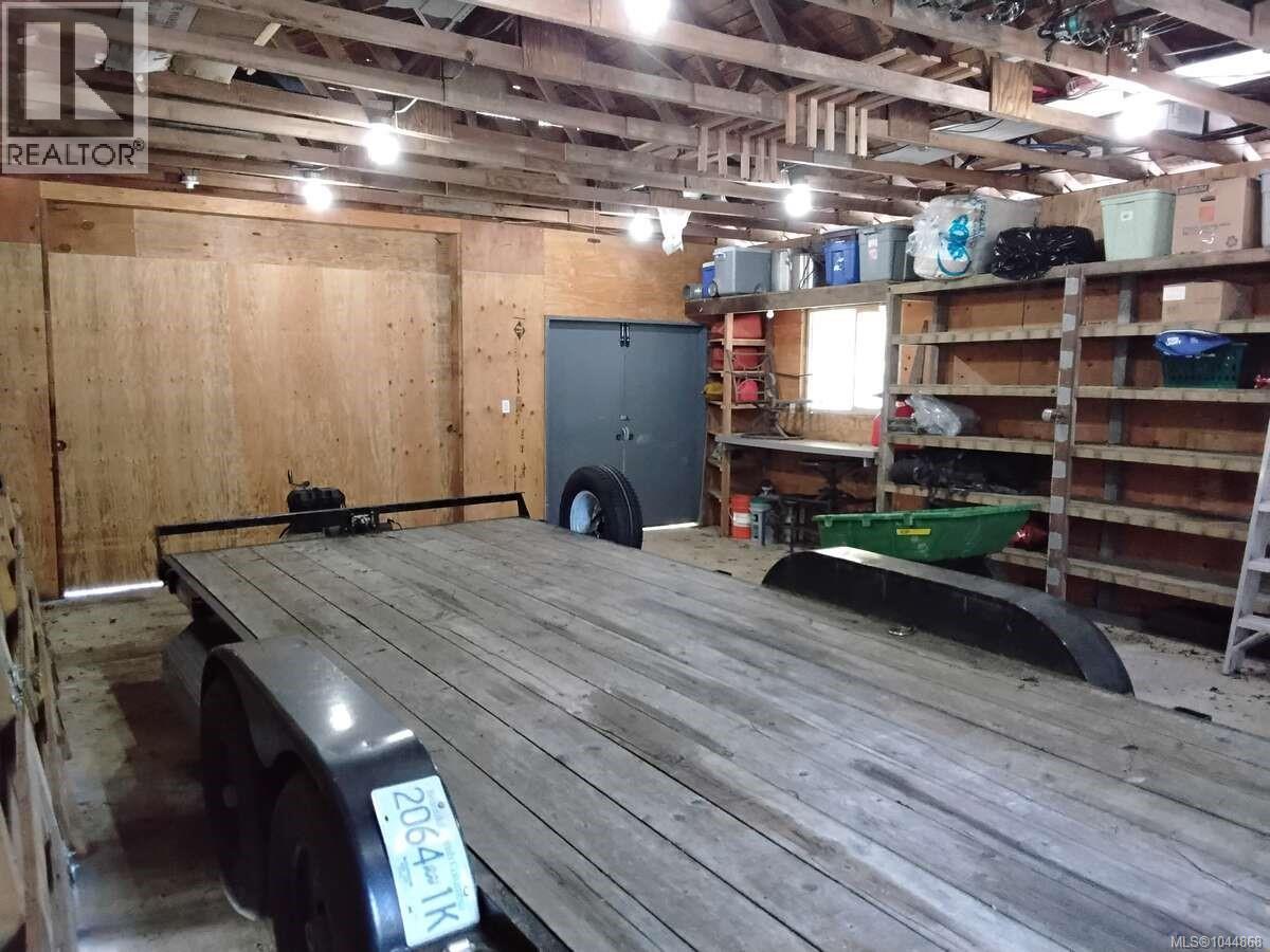 4759 Yellow Point Rd, Ladysmith