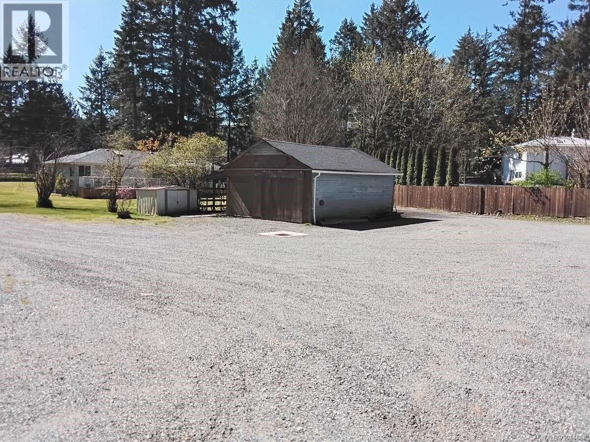 4759 Yellow Point Rd, Ladysmith