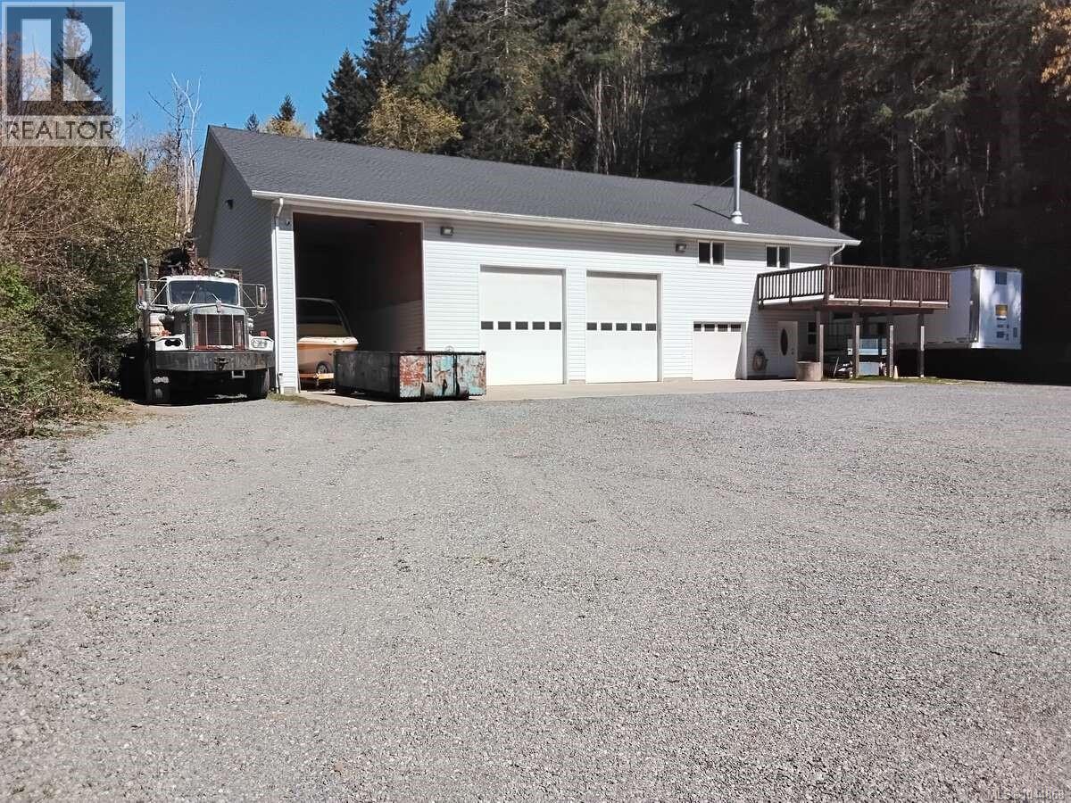 4759 Yellow Point Rd - 31