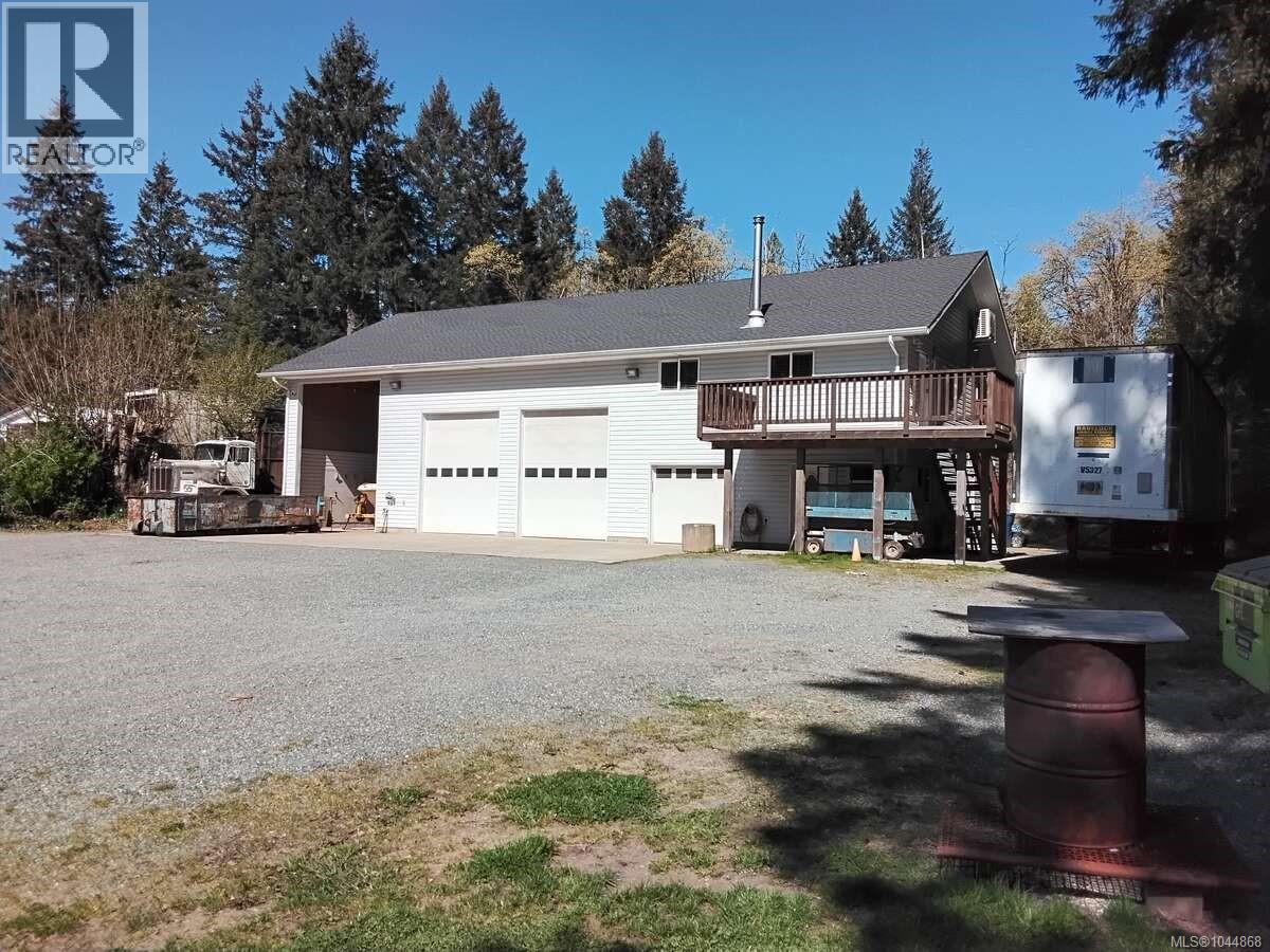 4759 Yellow Point Rd, Ladysmith