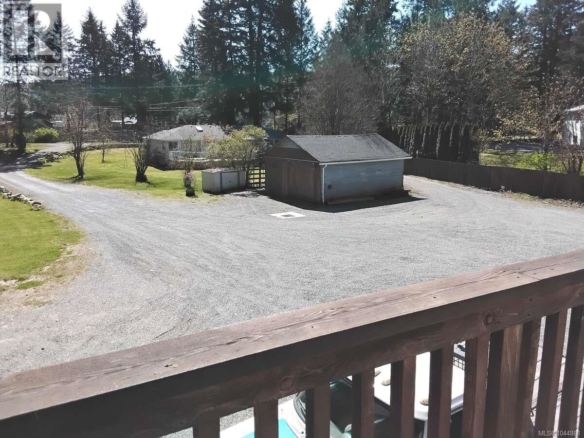 4759 Yellow Point Rd, Ladysmith