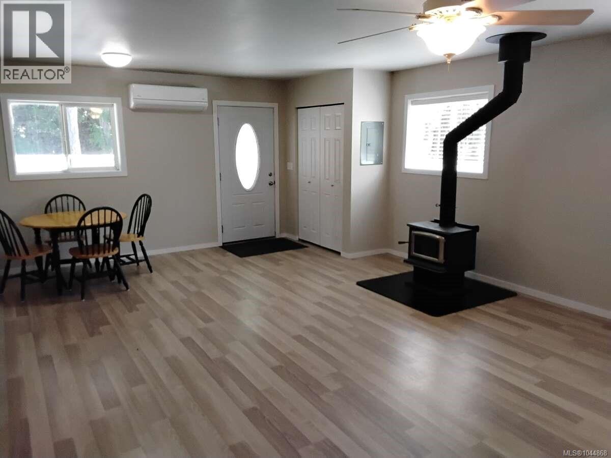 4759 Yellow Point Rd, Ladysmith