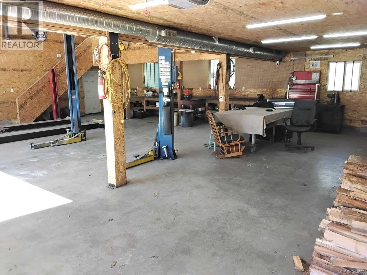 4759 Yellow Point Rd - 46
