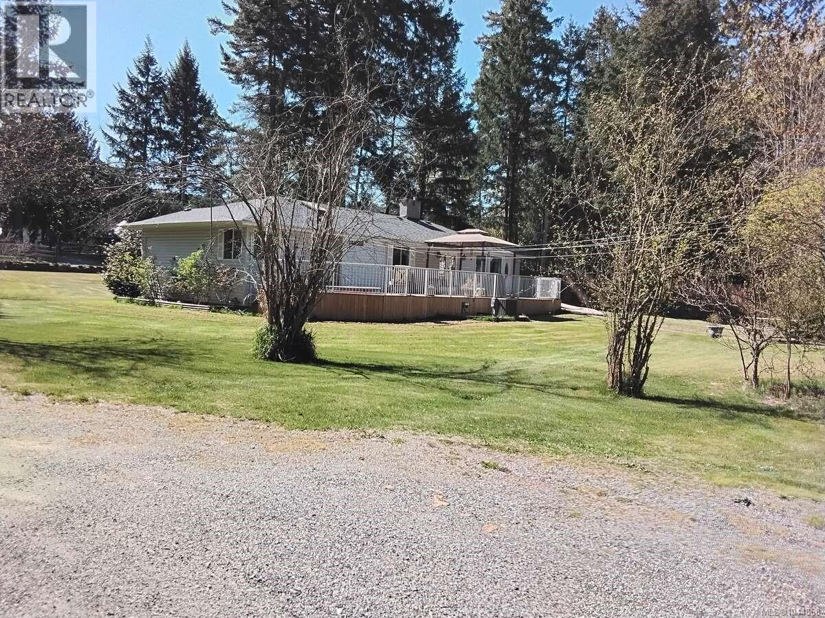 4759 Yellow Point Rd - 5