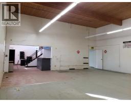 9510 90 Avenue, Peace River, AB T8S1G8 Photo 11