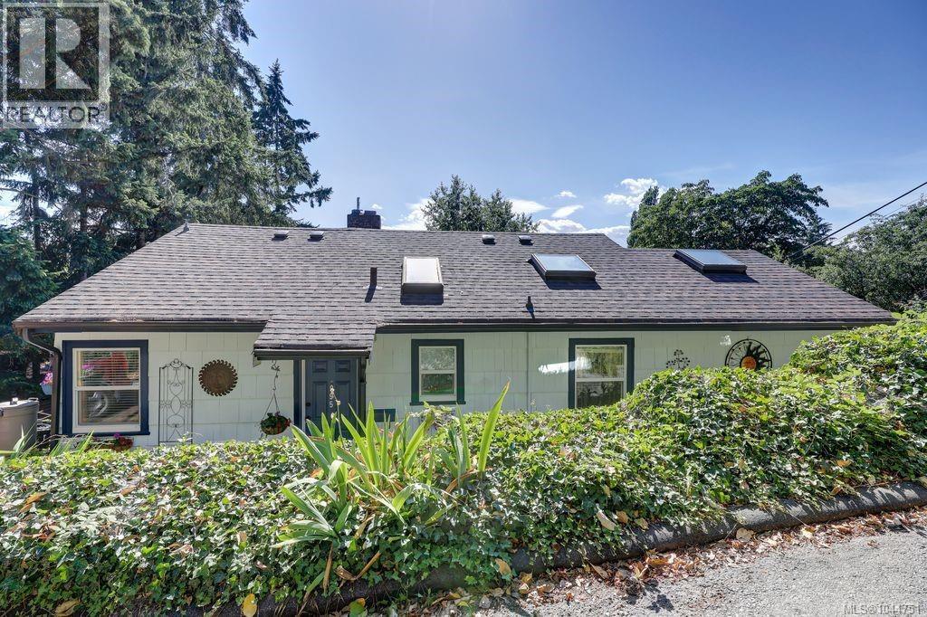 995 Franklyn St - 2