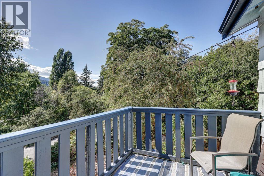 995 Franklyn St - Image 12