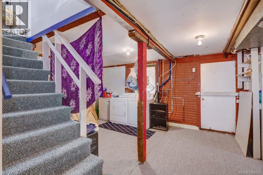 995 Franklyn St - 25