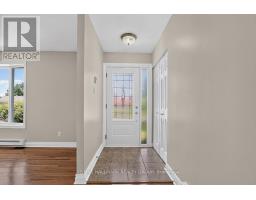 Bedroom 3 - 20 Cramer Drive, Ottawa, ON K2H5X5 Photo 6