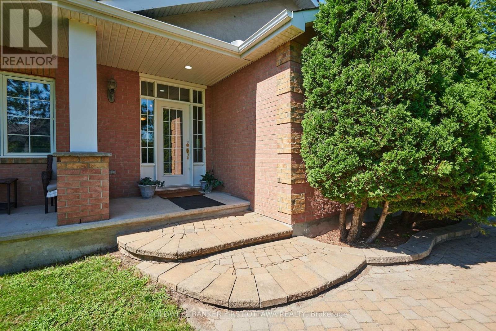 6983 LAKES PARK DRIVE - 4