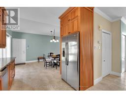 Family room - 6983 Lakes Park Drive, Ottawa, ON K4P1M6 Photo 11