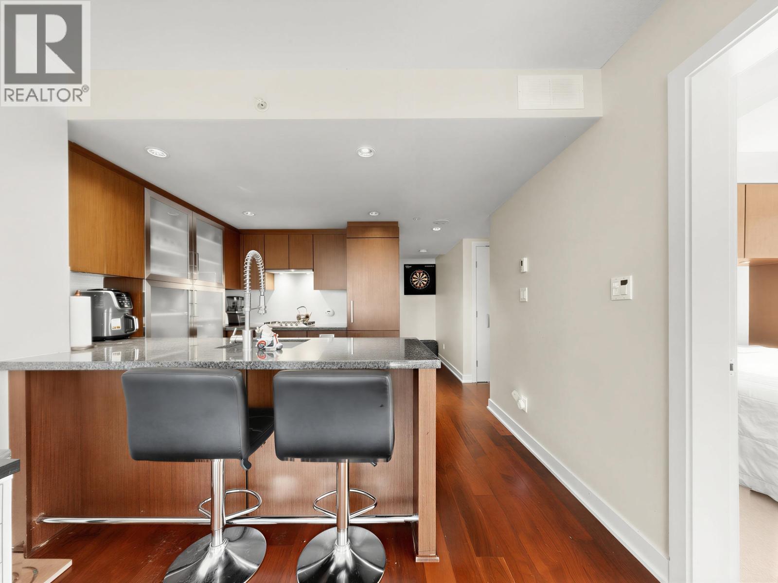 901 1055 RICHARDS STREET, Vancouver