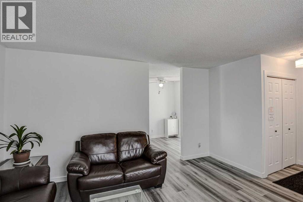 184 Erin Croft Crescent SE, Erin Woods, Calgary photo 4