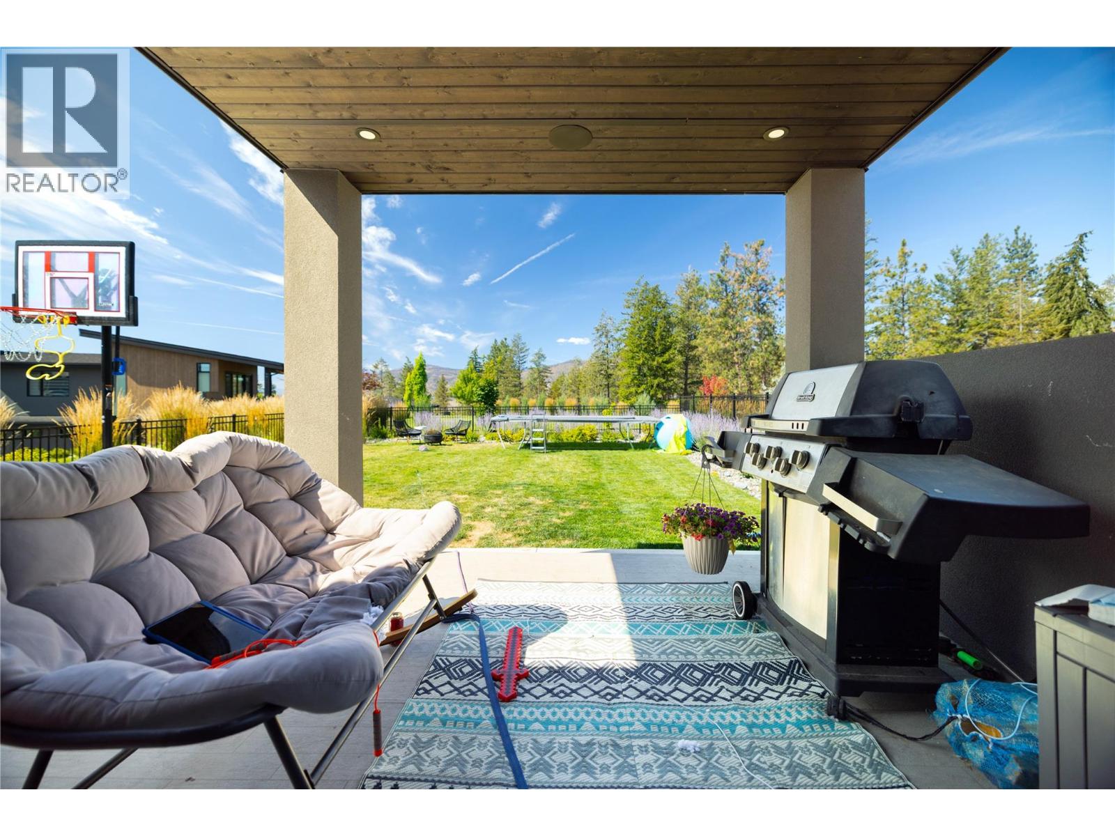  10272 Long Road, Lake Country